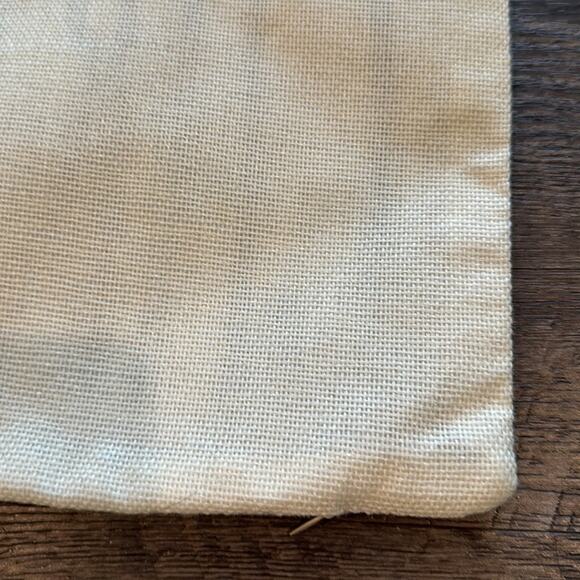 Merry Christmas Snowflake Indoor/Outdoor Holiday Neutral Pillow Cover NWOT - Picture 6 of 7